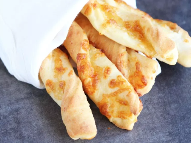 Cheddar Cheese Bread Twists