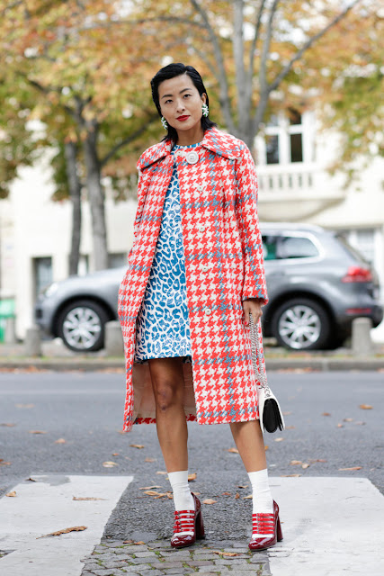 Zapatos de tacón con calcetines street style Zapatos de tacón con calcetines street style