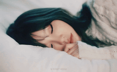 Resultado de imagen para taeyeon 11:11 gif