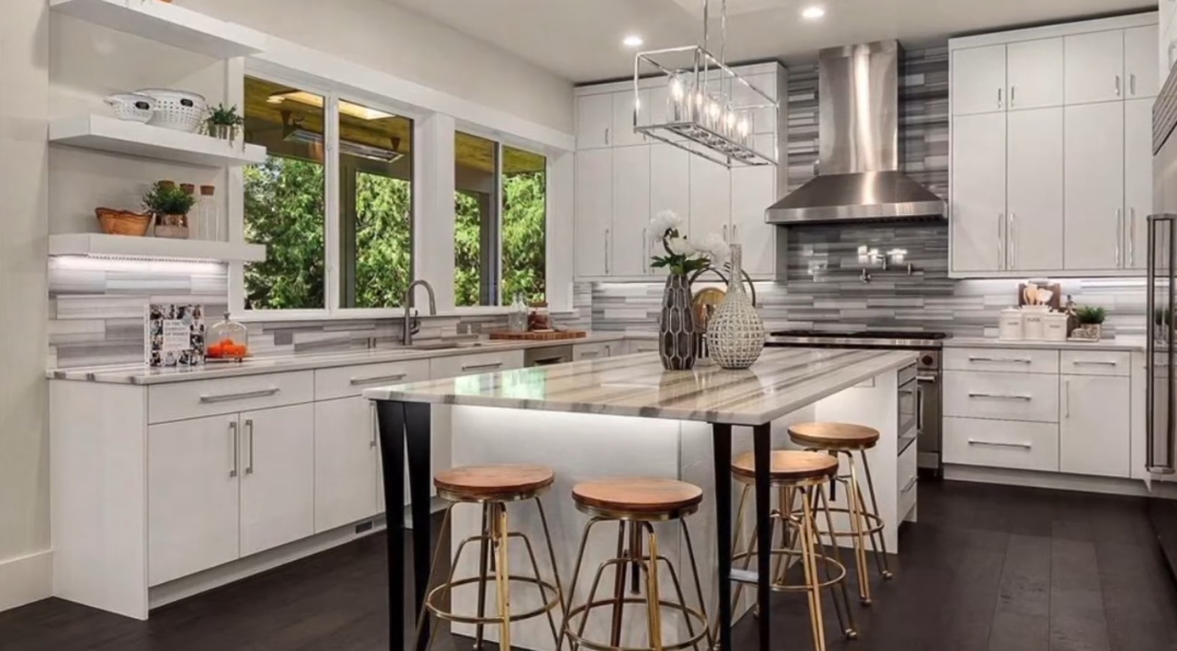 32 Interior Design Photos vs. 2629 108th Ave NE, Bellevue, WA Luxury Home Tour