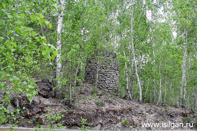 Каменная башня. Поселок Вишневогорск. Челябинская область