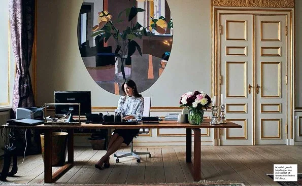 Crown Princess Mary gave an interview for Ud & Se magazine. Princess Mary wore skirt, Prada bag, Jesper Høvring dress