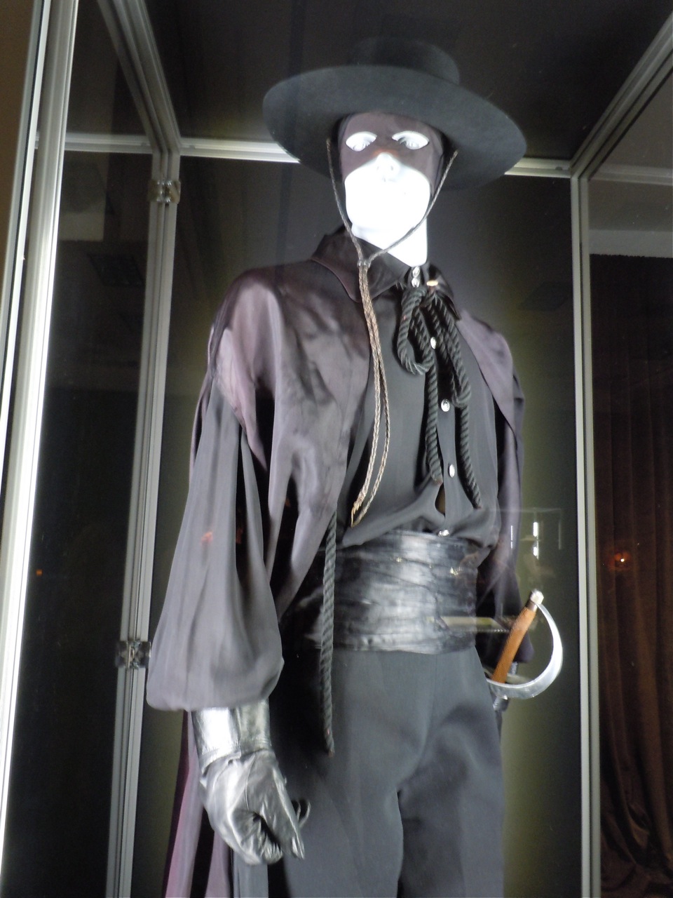 Hollywood Movie Costumes and Props: Guy Williams Zorro TV costumes
