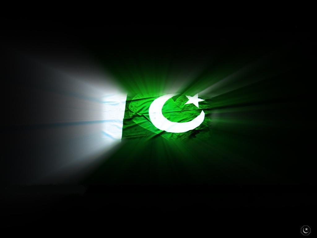14 August 2024 Pakistani Flag Nail Art - wide 2