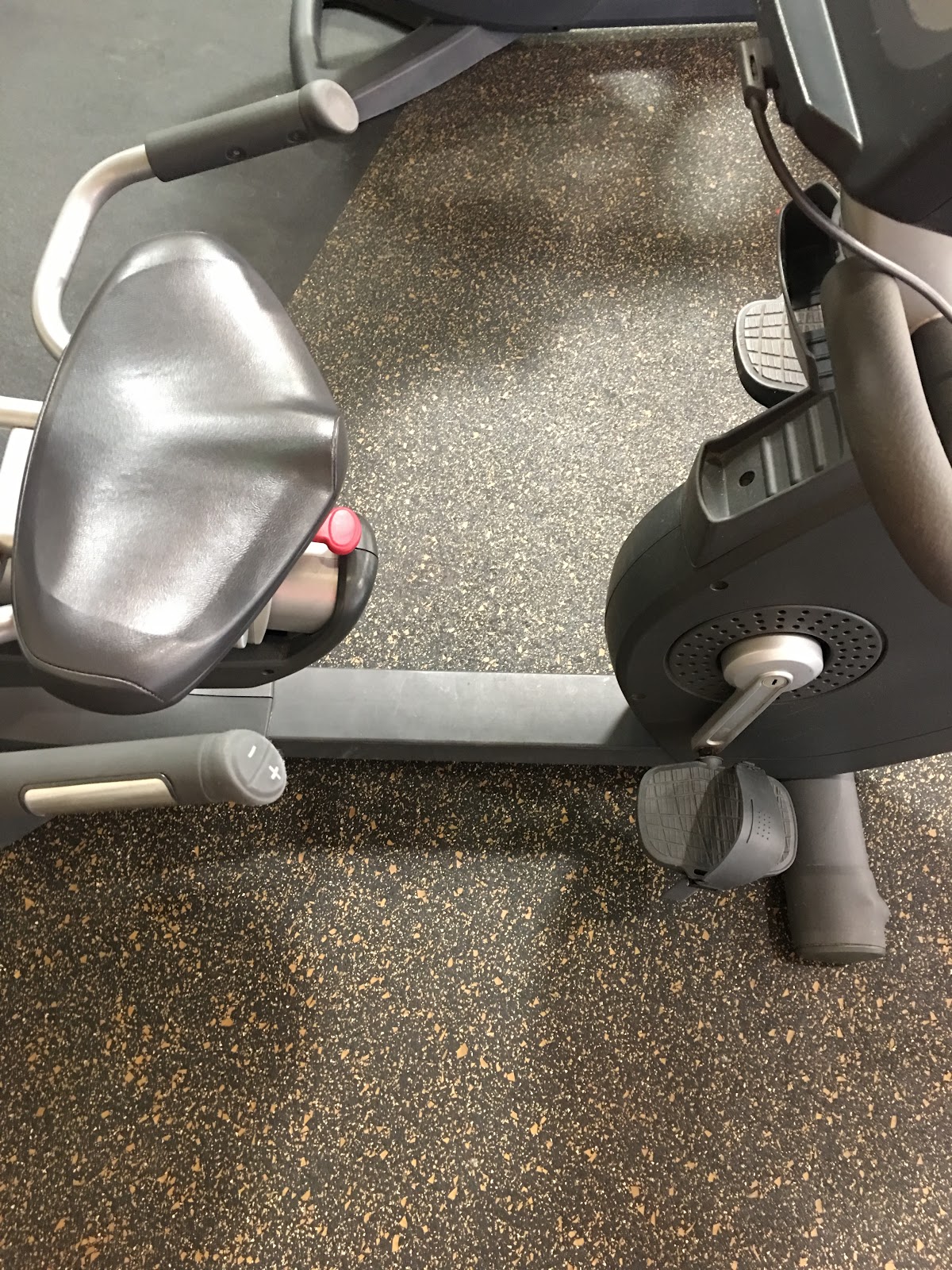 The Sasson Report At 24 Hour Fitness in Paramus, broken equipment and