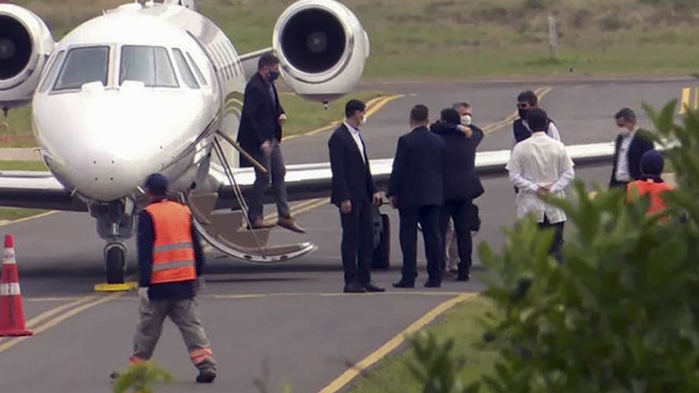 Macri viajó a Paraguay bajo estrictos protocolos por coronavirus y almorzó con Cartés Macri viajó a Paraguay bajo estrictos protocolos por coronavirus y almorzó con Cartés