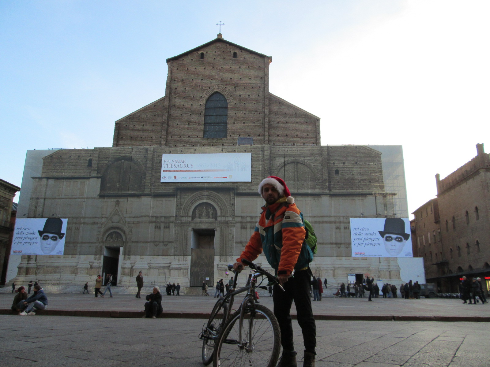 VIVENDO SALENDO LE FOTOGRAFIE DI BOLOGNA IN EMILA ROMAGNA.