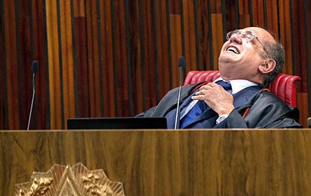 Resultado de imagem para Gilmar Mendes rindo