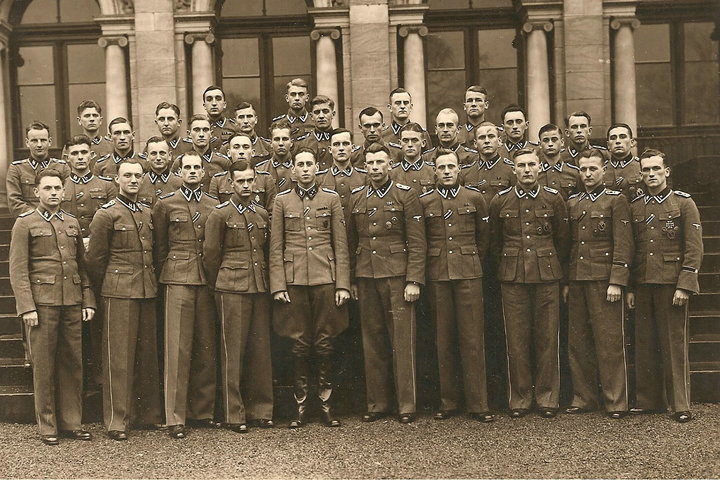 . 10.KriegsJunkerLehrgang an der SSJunkerschule Braunschweig bis