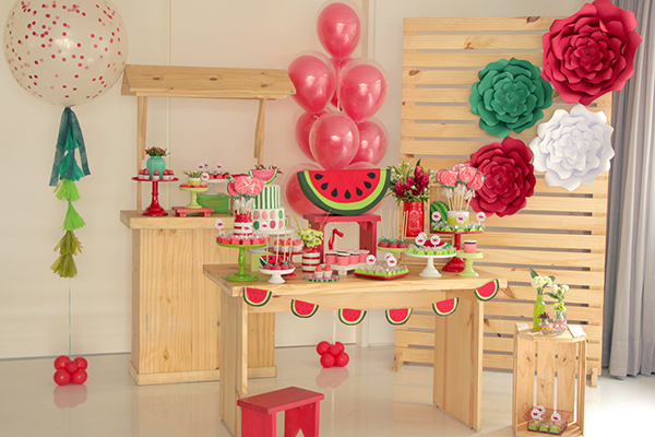 Imagem via: babies.constancezahn.com Tendência para decoração de festa 2019