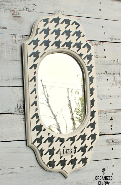 Mirror Upcyle with Houndstooth Stencil #oldsignstencils #dixiebellepaint
