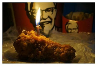 Funny Birthday Images | इन लोगों की बर्थडे पार्टी में हुआ कुछ ऐसा जिसे यह तो क्या आप भी कभी नहीं भूलेंगें, देखें तस्वीरें Funny Birthday Images , funny moments birthday, majedar tasveeren