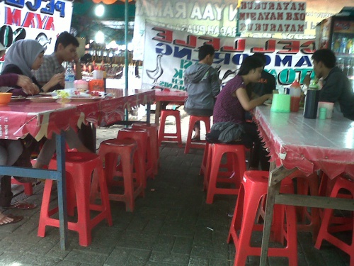 Hasil gambar untuk gambar warung nasi uduk
