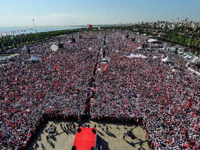 Manifestación en Estambul contra la dictadura de Erdogan