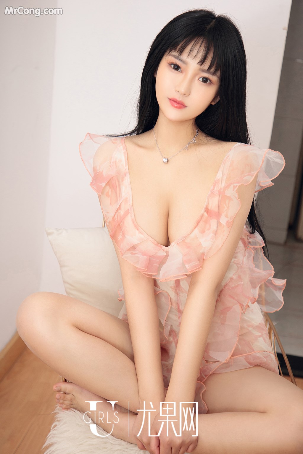 UGIRLS U413: Model Tao Zi (桃子) (65 photos)