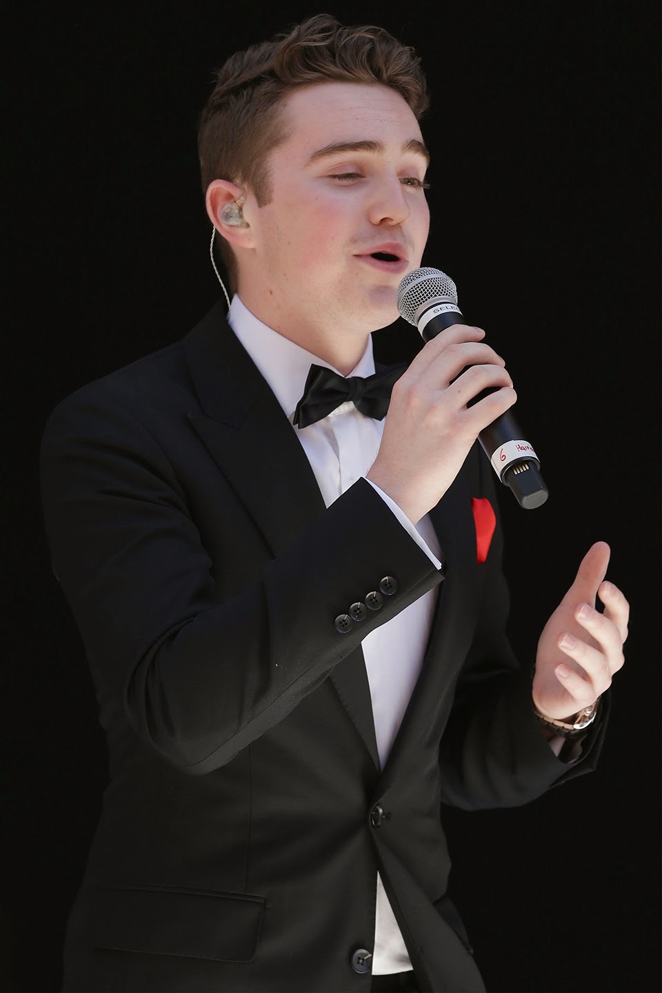 Top Celebrity Meet Craig Harrison, the winner of "The Voice Australia