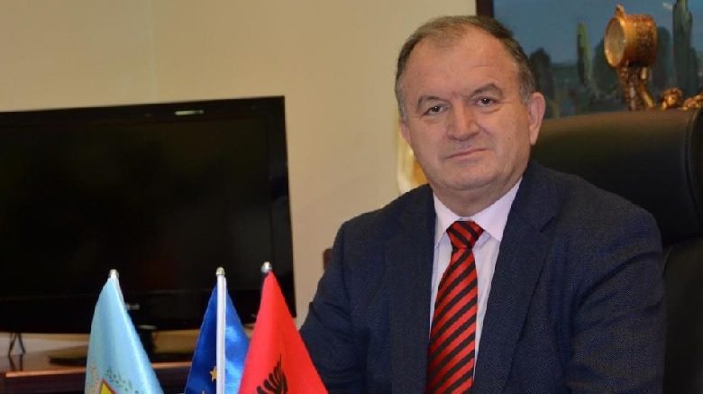 Director of Prisons of Albania Stefan Çipa is fired at his 5th month on ...