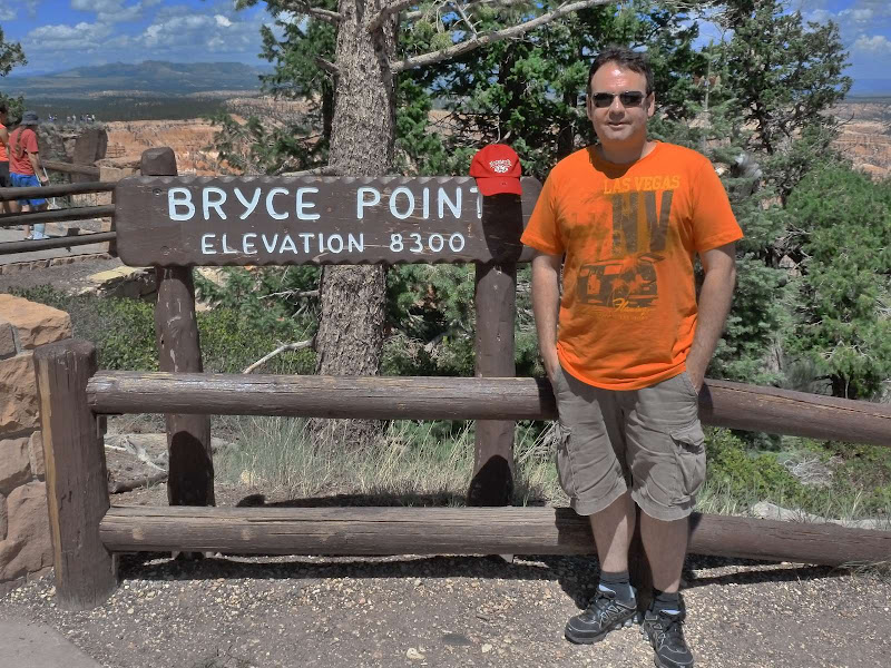 13: Bryce Canyon - Driving me ... USA (28)