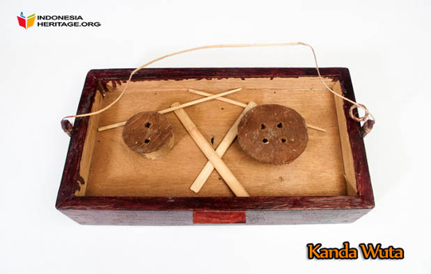 7 Alat Musik Tradisional Sulawesi Tenggara, Gambar, dan Penjelasannya