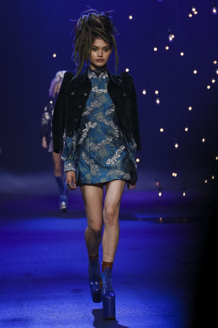 Marc Jacobs Spring Summer 2017 - New York Fashion Week marc-jacobs-spring-summer, marc-jacobs-printemps-ete, marc-jacobs-spring-summer-new-york-fashion-week, marc-jacobs-watch, montre-marc-jacobs, marc-jacobs-bag, sac-marc-jacobs, glasses-marc-jacobs, lunettes-marc-jacobs, dress-marc-jacobs, robe-marc-jacobs, du-dessin-aux-podiums, dudessinauxpodiums
