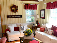 Living Room Decor In Red