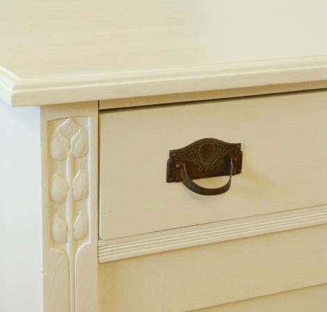 Antike Möbel: Antike Möbel in weiß