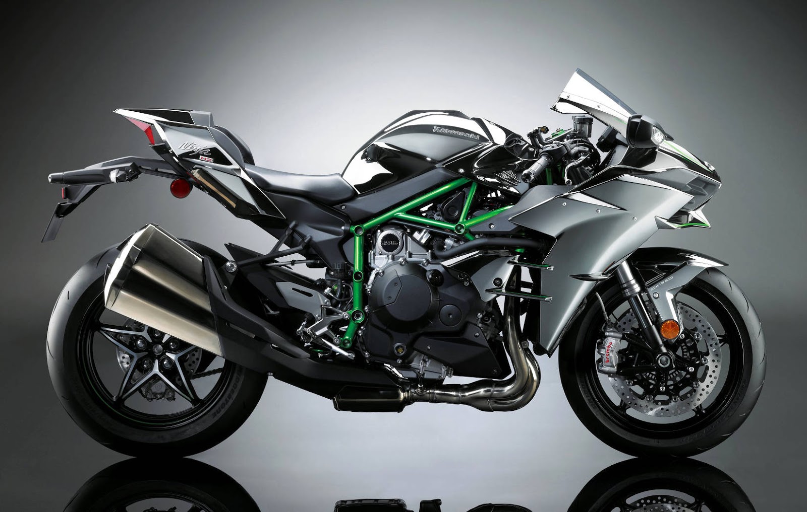 10 Motor Tercepat di Dunia Tahun 2018 10 Motor Tercepat di Dunia Tahun 2018