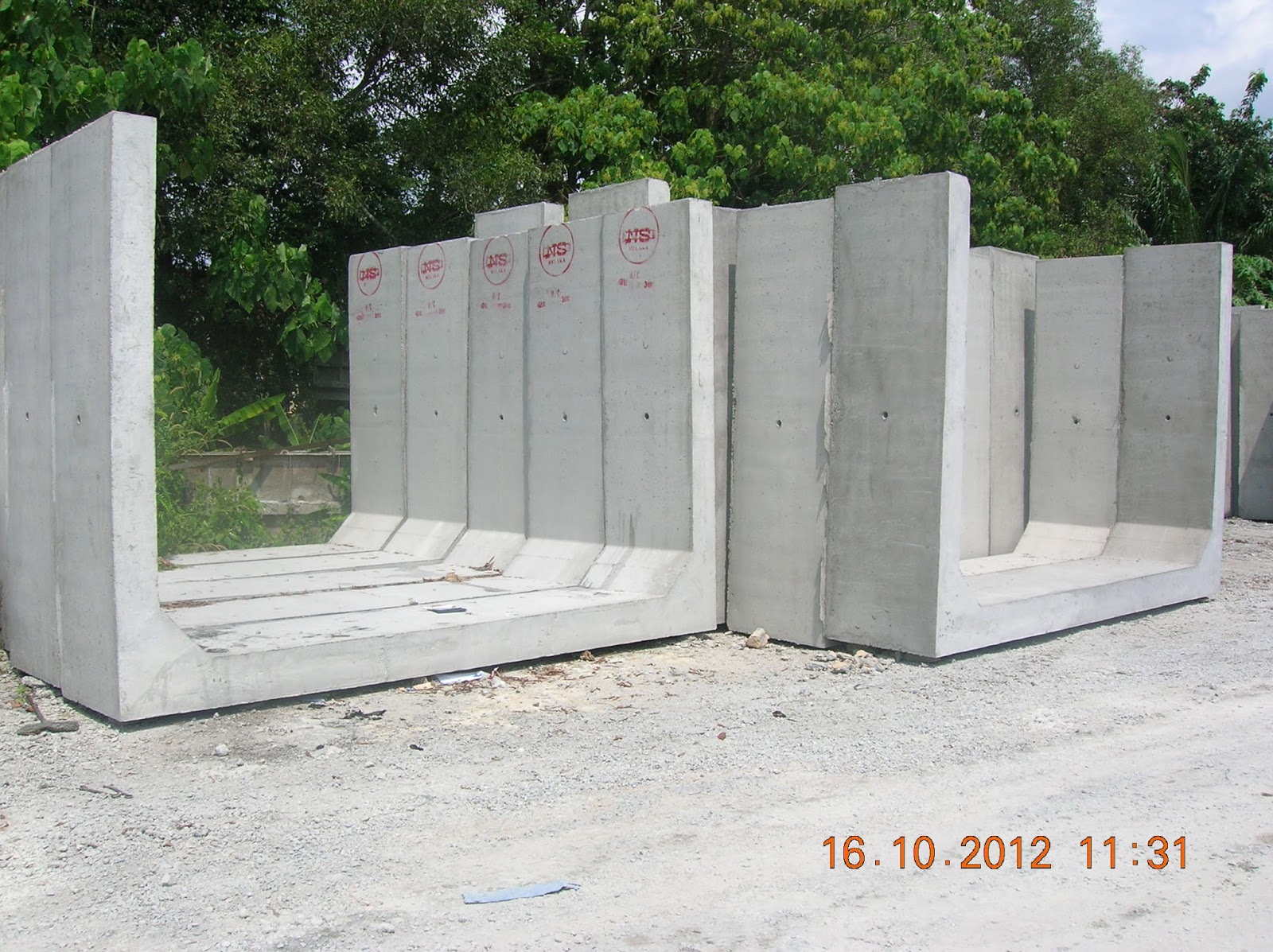 BOX CULVERT OUR PRODUCTS INCLUDED COMPRESSED SLAB, CATCH PIT, BLOCK DRAIN, U DRAIN, BOX