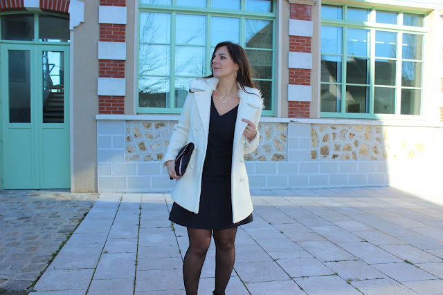 robe naf naf, manteau blanc, low boots article de paris, pochette minelli, bracelets merci ma jolie