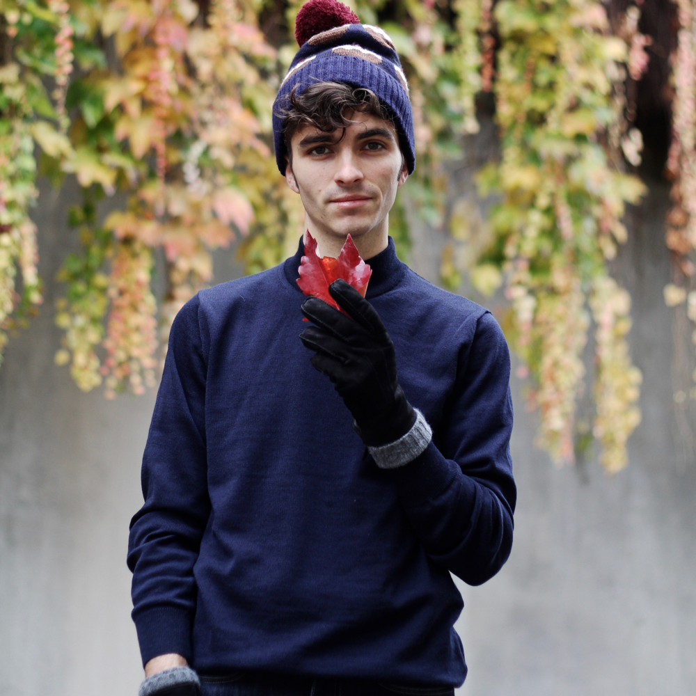 BLOG-MODE-HOMME-marks-spencer-shopping-links-col-roulé-tenue-hiver-bonnet-pompon-caban-vert-chukka-boots
