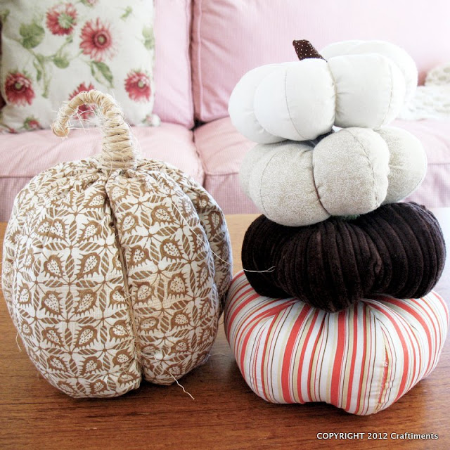 Craftiments:  Stackable fabric pumpkins