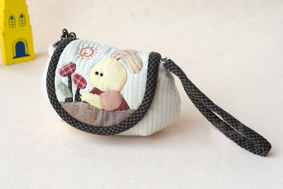 Patchwork Quilted Coin  Purse. Step by step Sewing Tutorial.