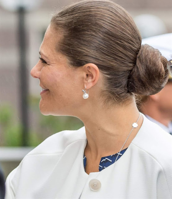 King Carl Gustaf and Crown Princess Victoria attended a conference on the Large Parks in Large Cities