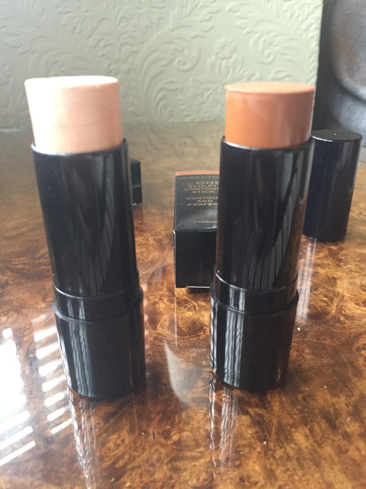 Review Makeup Revolution 'The ONE' contour and highlight sticks Ali