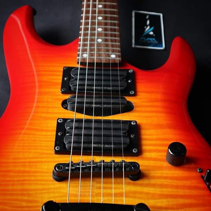 KRAMER STRIKER CUSTOM S424 CR Made In Indonesia Th.2007 INDONESIA