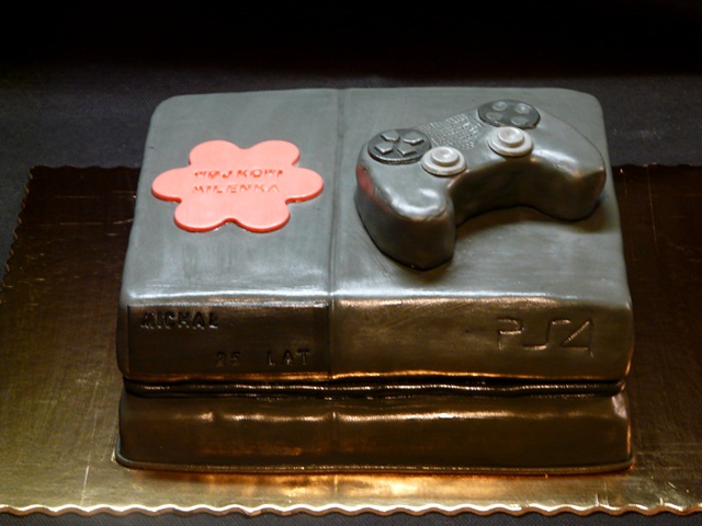 торт в виде playstation