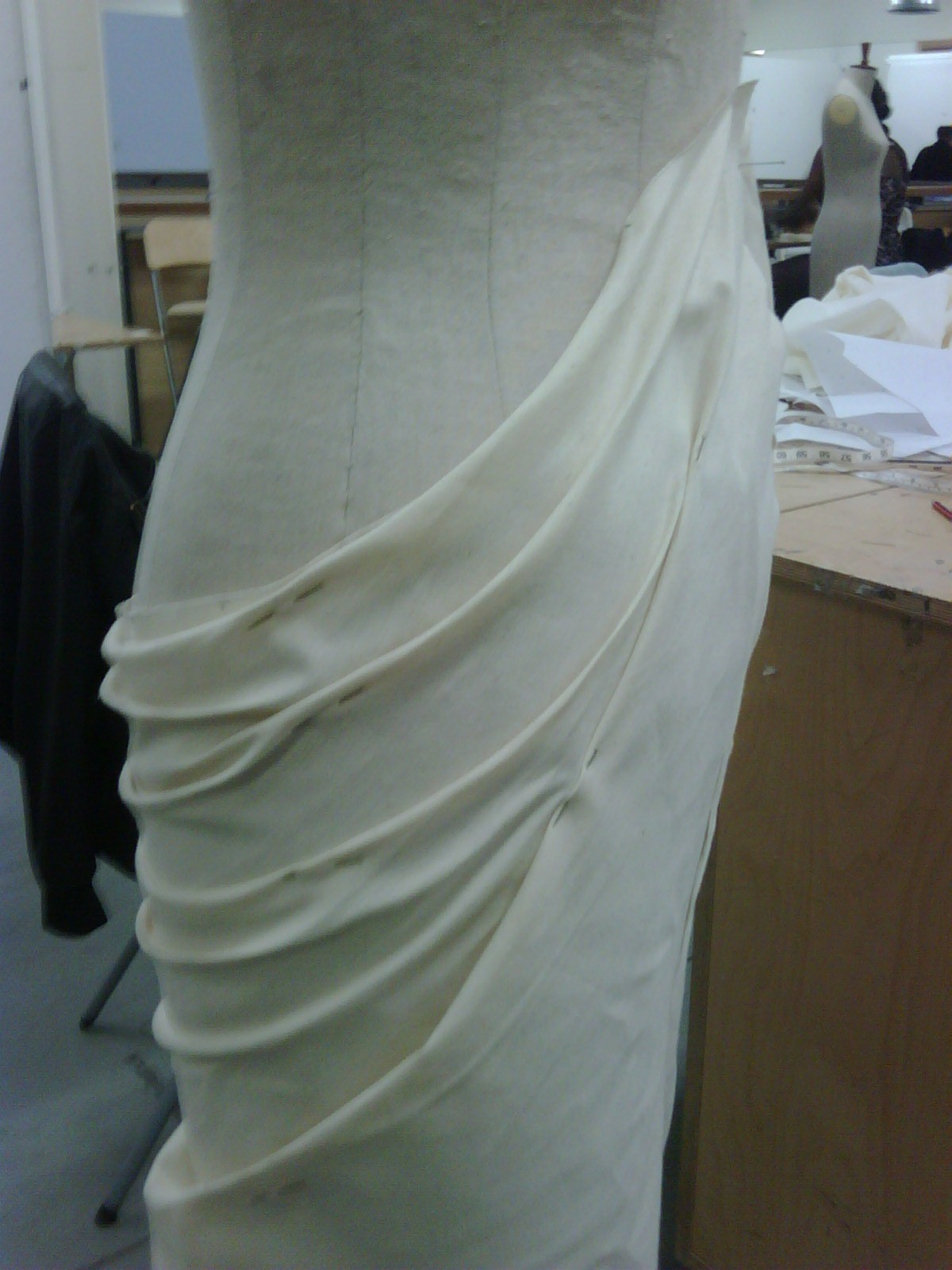 Grace-la-fashionista: week 10,11&12 draping on stand for wearable ...
