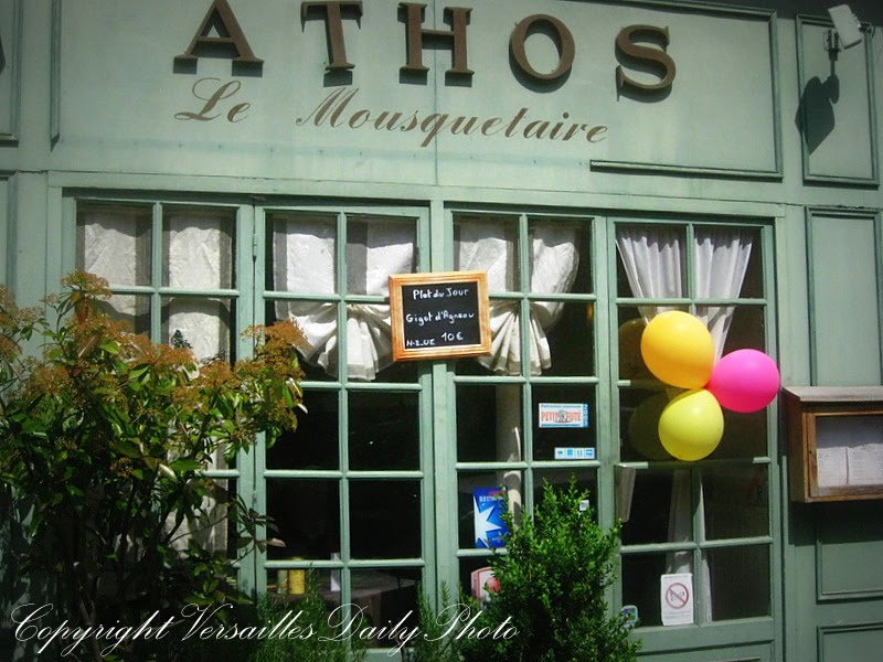 VersaillesDailyPhoto blog May 2011