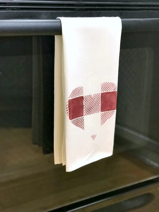 Buffalo Check Heart Valentine Towels. Homeroad.net