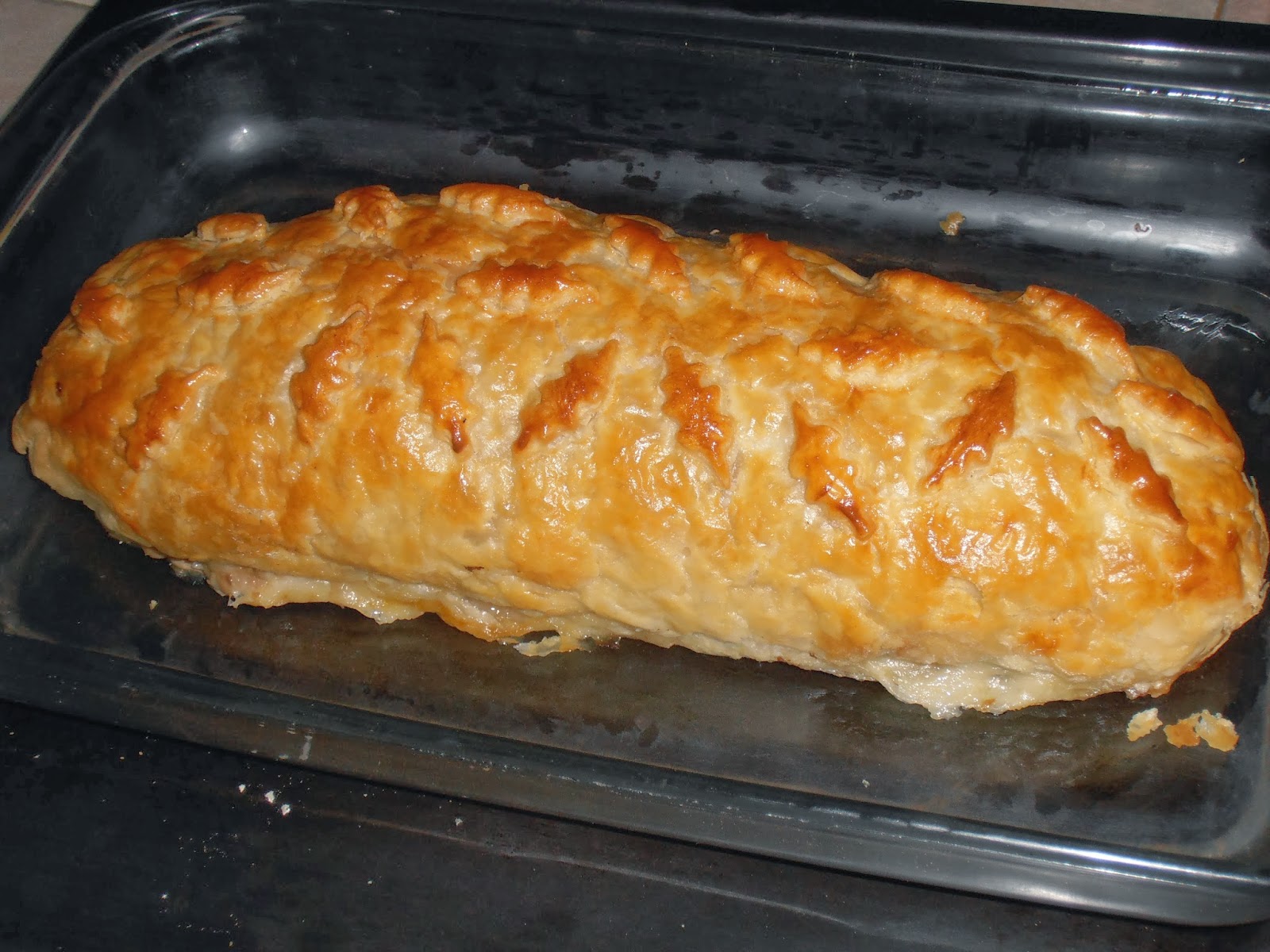 TIBERIS Pastel de carne hojaldrado