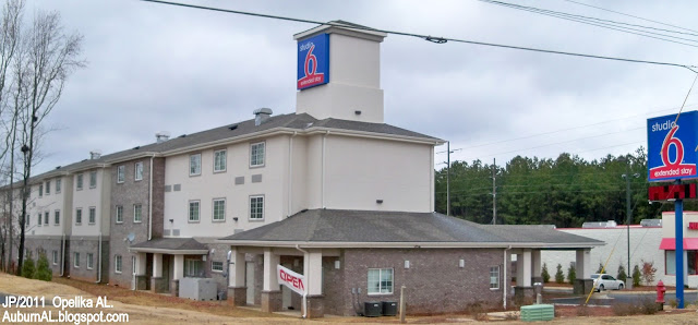 Auburn Alabama Opelika Lee University Restaurant Bank Dr