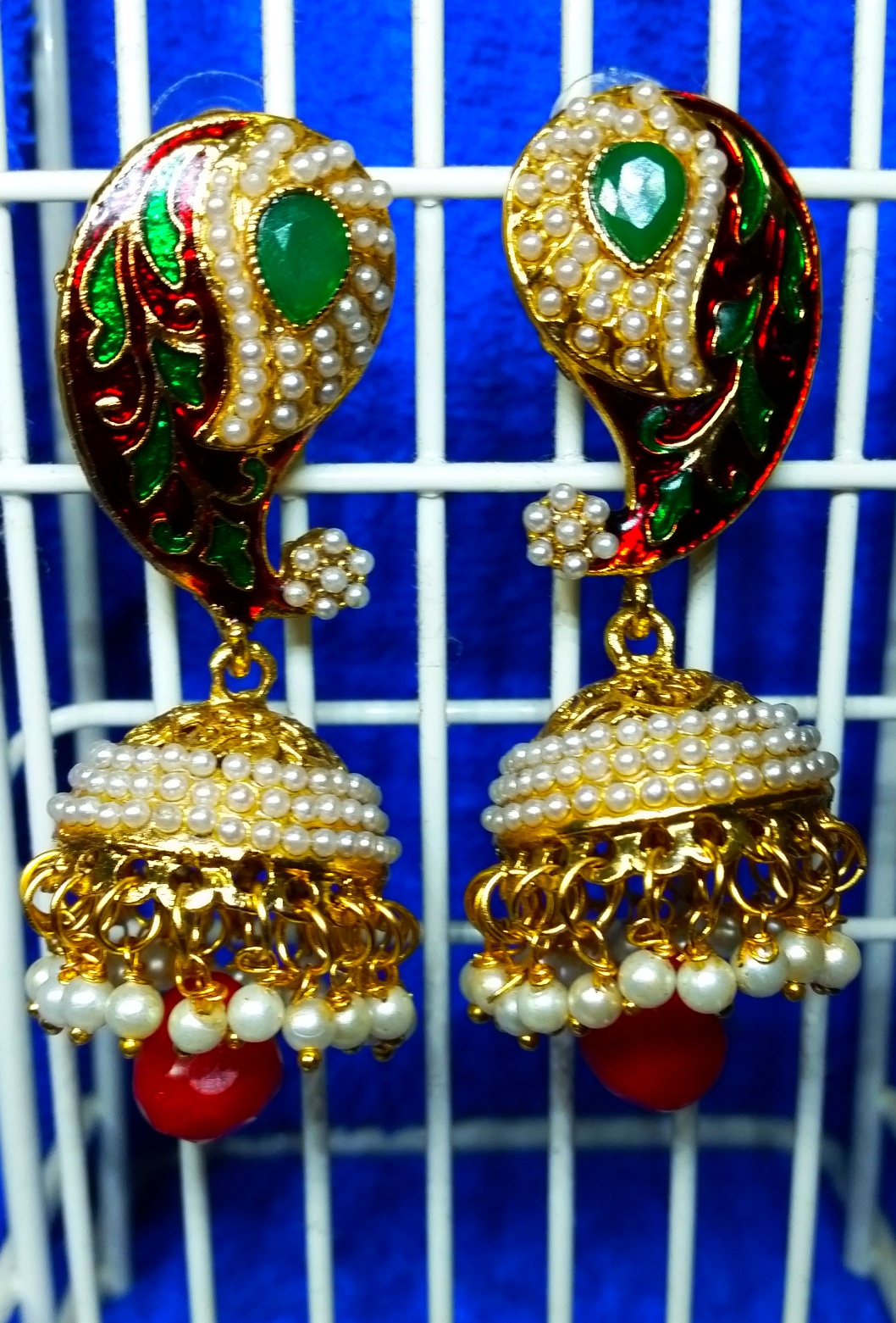 Gostan Sikit More Indian earrings from Little India