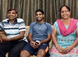 Bhuvneshwar Kumar, Biography, Profile, Age, Biodata, Family , Wife, Son, Daughter, Father, Mother, Children, Marriage Photos. 