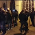 Pestaggio fascista a Forlì. Bastonate contro la folla al mercatino di Natale