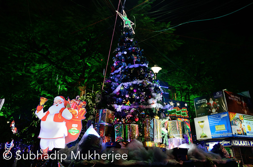 Few days back we shared Christmas post on our facebook page and one of my blogger friends Subhadip Mukherjee mentioned about Kolkata Christmas Celebrations. He shared more details about the celebrations in his own city. We had few mail exchanges and he offered to share these photographs on Travellingcamera.com. Nothing can be better that showcasing the celebration in own city. Check out this Photo Journey with all photographs clicked by Subhadip. Do check some of the links mentioned below where you can find more about Christmas in Kolkata. 
