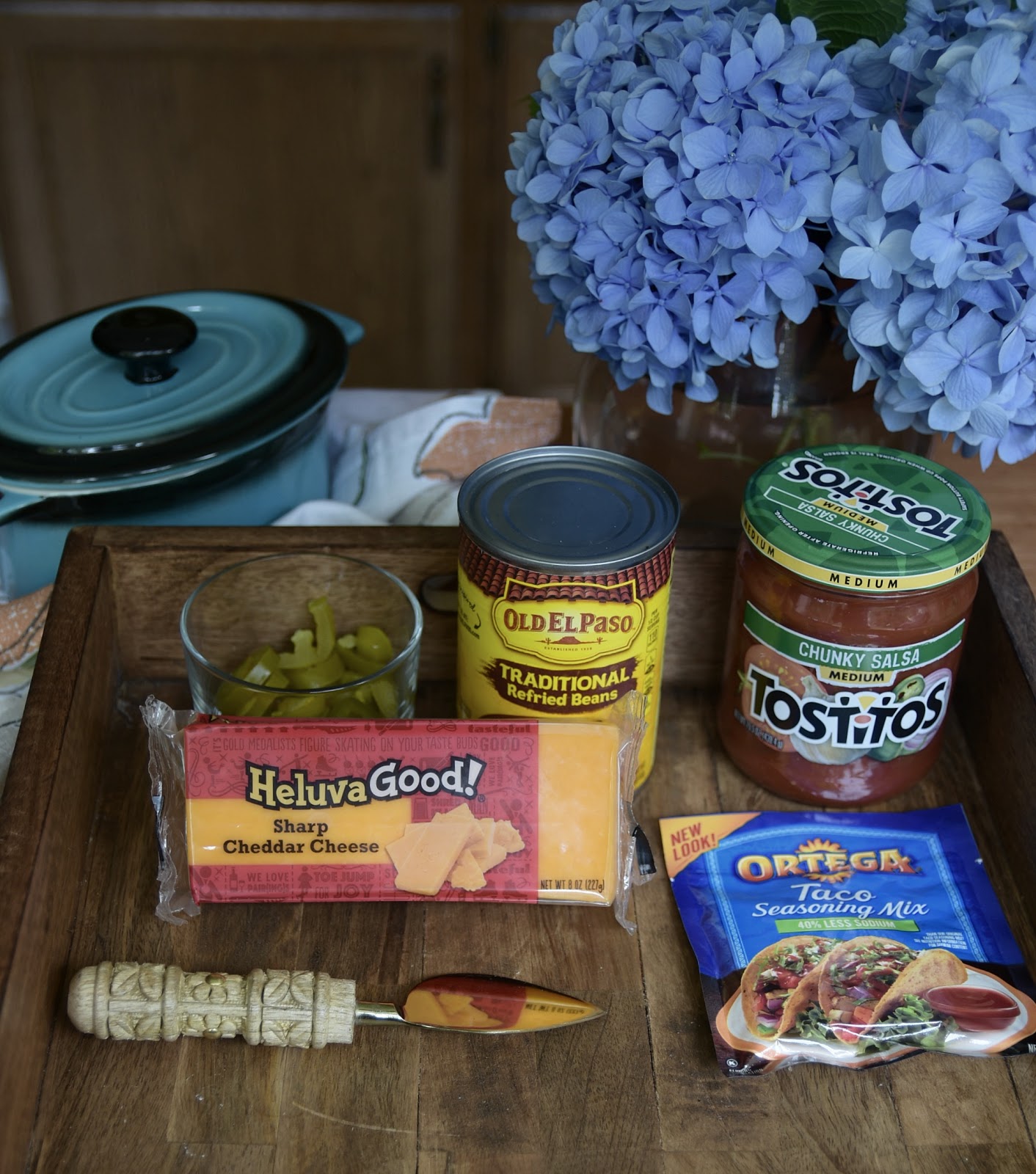 heluva cheese, how to host a wine and cheese party, black bean baked cheese dip, snack time, influence central, blogger, food blogger, saumya shiohare, myriad musings, how to be the perfect host heluva cheese, how to host a wine and cheese party, black bean baked cheese dip, snack time, influence central, blogger, food blogger, saumya shiohare, myriad musings, how to be the perfect host