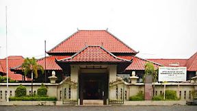 Historic sights in the Sonobudoyo museum