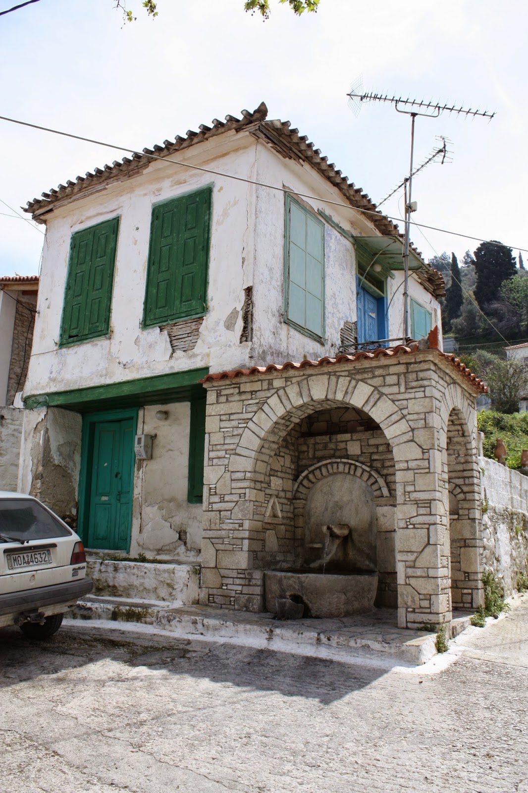 Houses for sale and rent in Samos Island Old, traditional house in Ano