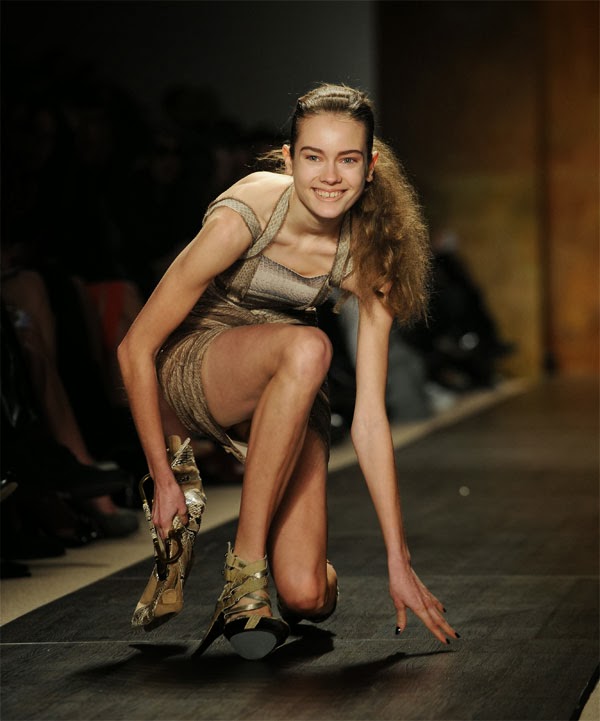 Phrase Model runway upskirt agree Consider, Model runway upskirt opinion you