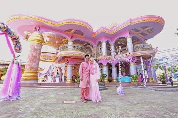 View Rumah Dato Seri Vida Di Kelantan Background